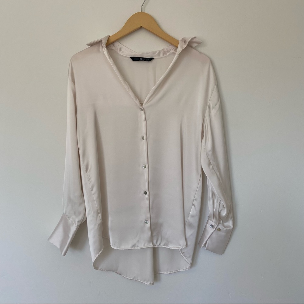 Zara Satin Oversized Button Up Blouse in Cream Ivory size XS